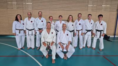Úspěšní adepti zkoušek na mistrovský stupeň Dan pod vedením Sensei Henrika Larsena a Sensei Jorge Monteira - za českou republiku: Eva Zímová - shodan, Radko Hokovský - nidan, Kateřina Šmídmajerová - nidan, Eliška Hriadělová - sandan, Karolína Bredlerová - sandan, Stanislav Stropek - shodan. 